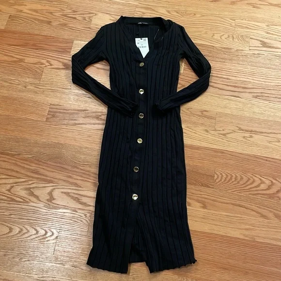 Zara Buttoned dress - Picture 2 of 11